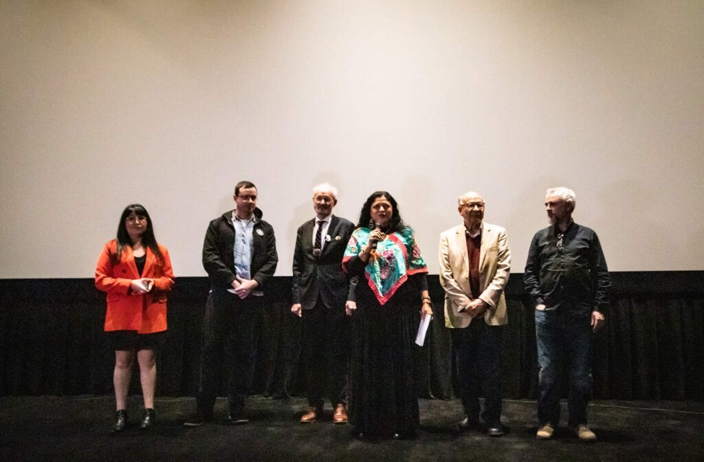 Si hay algo que nos va a poder liberar es el conocimiento: John Shipton