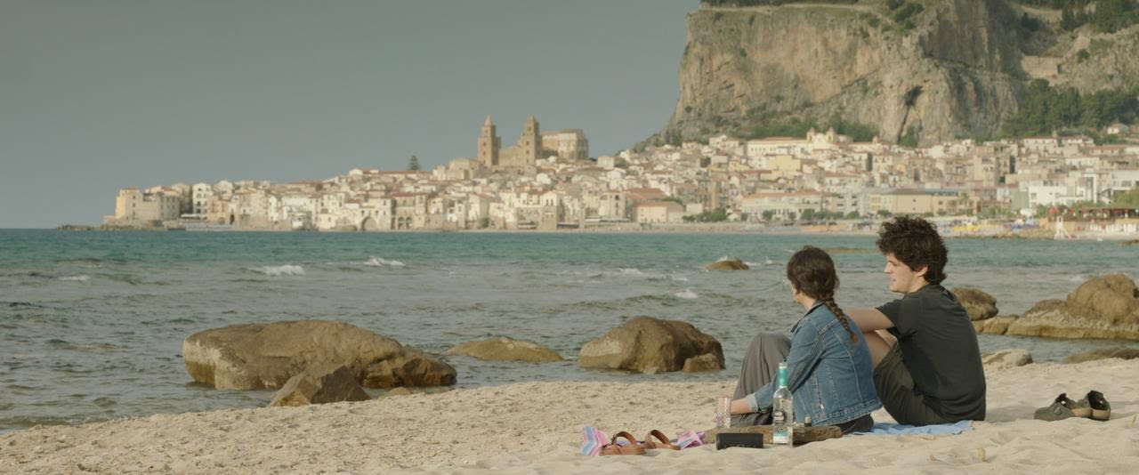 Renacer, cuando contar la verdad incomoda